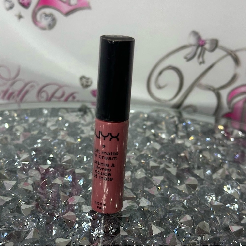 NYX soft matte lip cream SMLC 03 pink nude blush brand new sealed lip stick